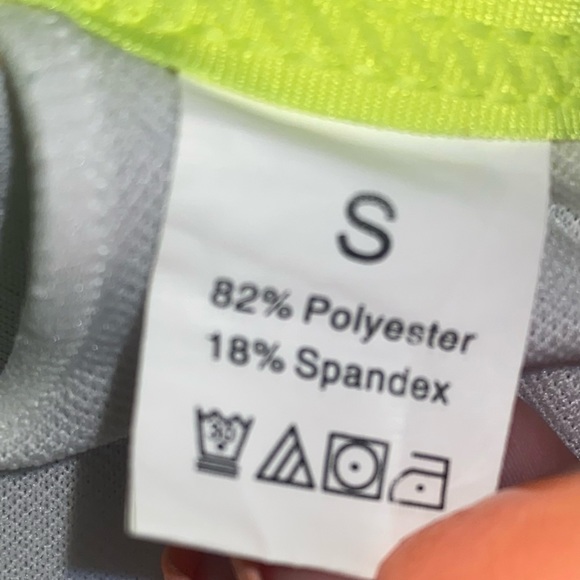 SHEIN neon yellow bikini top - Picture 4 of 5